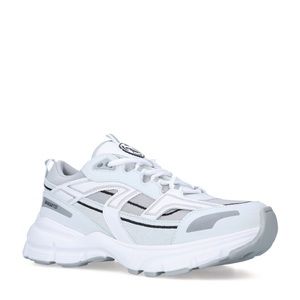 Stunning white AXEL ARIGATO Marathon R-Trail Sneakers😍